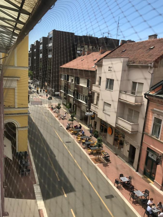 Dom Square-Centrum-Free Parking Lejlighed Szeged Eksteriør billede